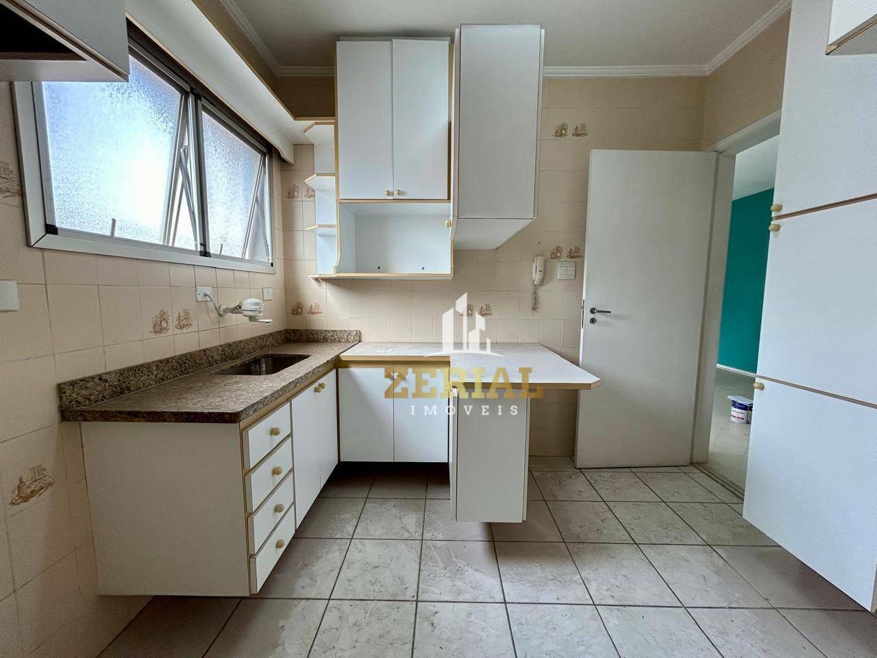 Apartamento à venda com 2 quartos, 66m² - Foto 4