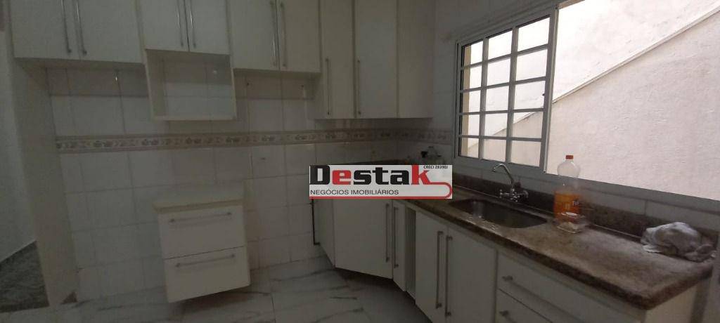 Sobrado à venda com 4 quartos, 180m² - Foto 25