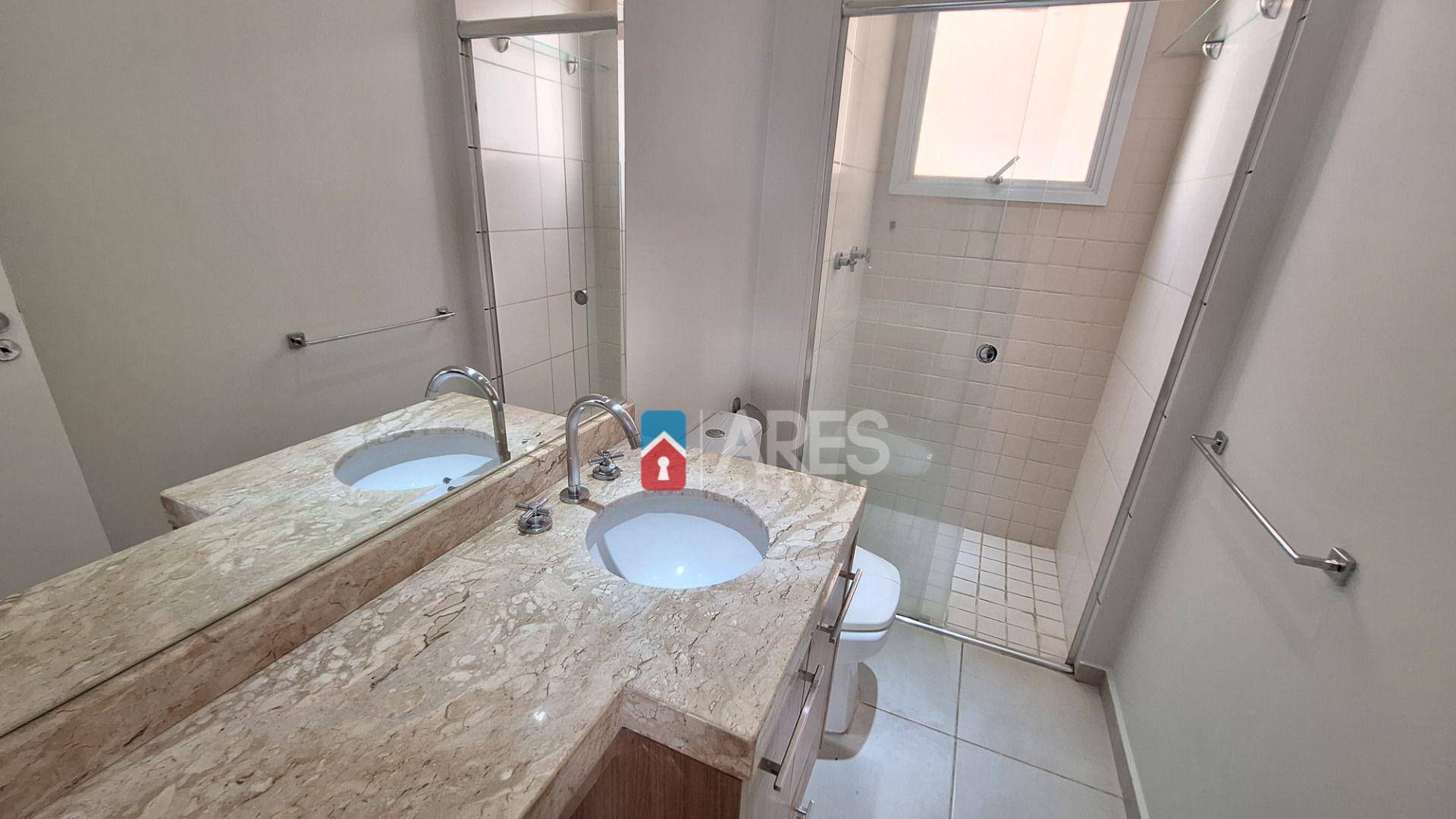 Apartamento para alugar com 4 quartos, 250m² - Foto 9