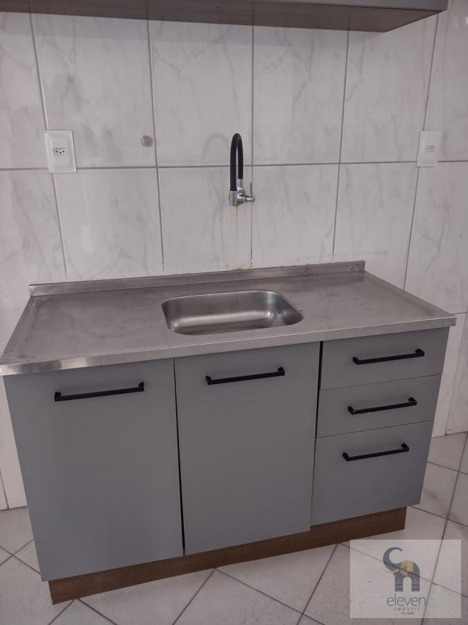 Apartamento à venda com 2 quartos, 64m² - Foto 18