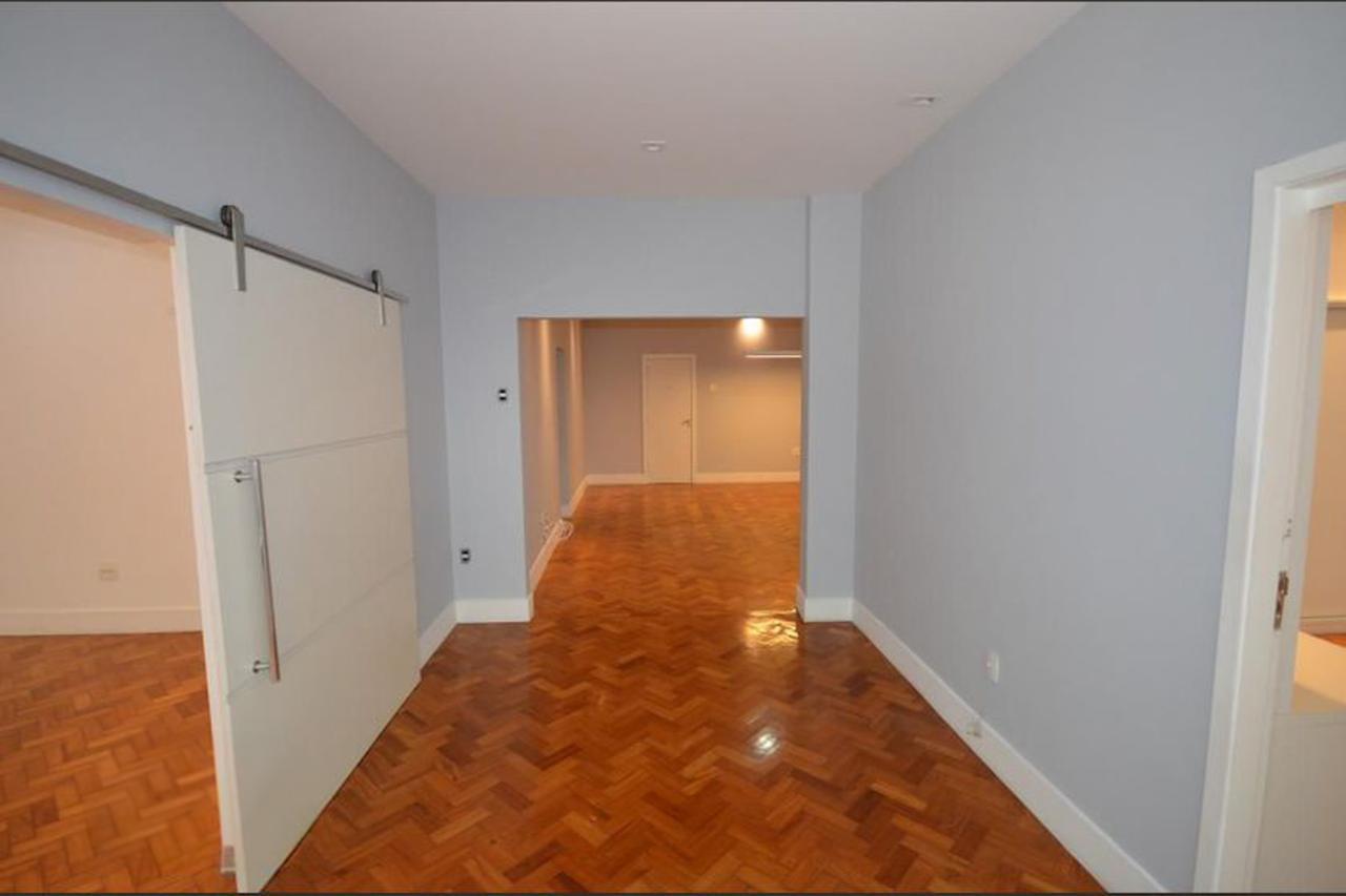 Apartamento à venda com 4 quartos, 210m² - Foto 9