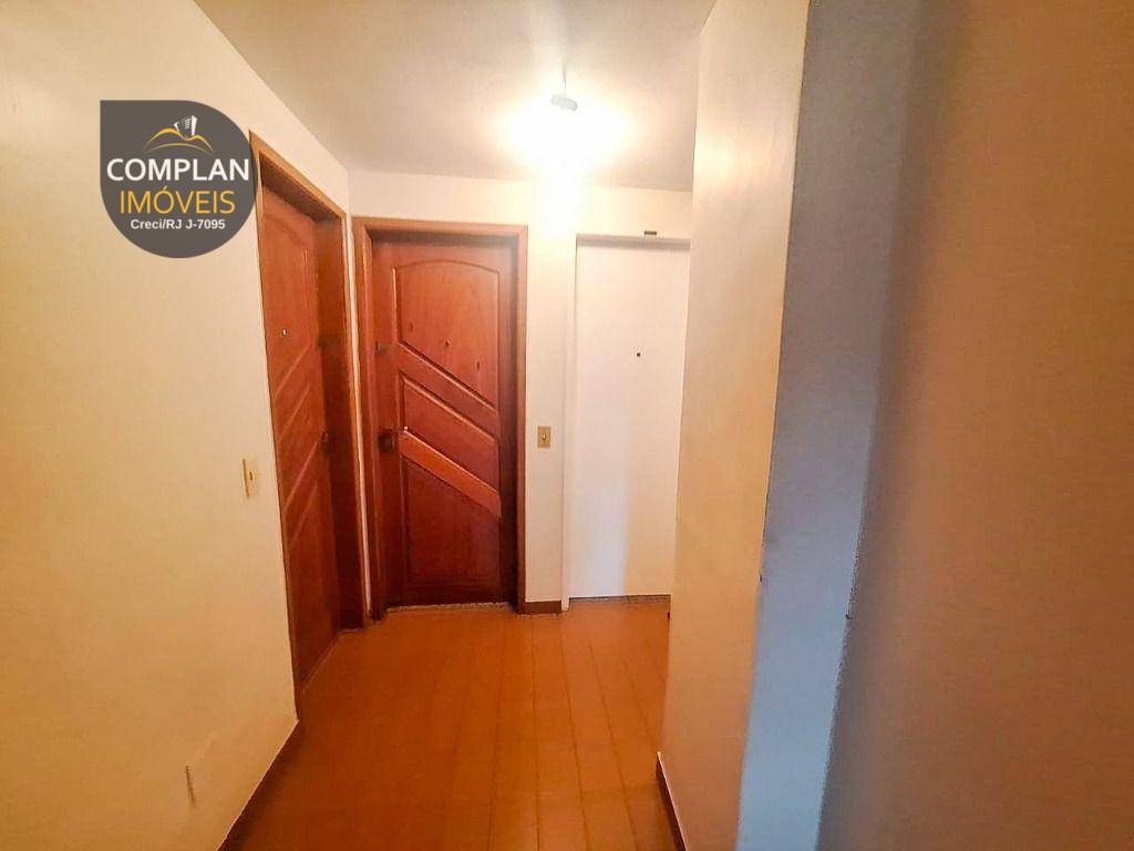 Apartamento à venda com 2 quartos, 74m² - Foto 17