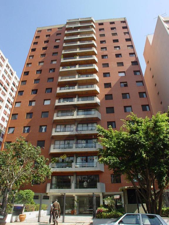 Apartamento à venda com 3 quartos, 134m² - Foto 1