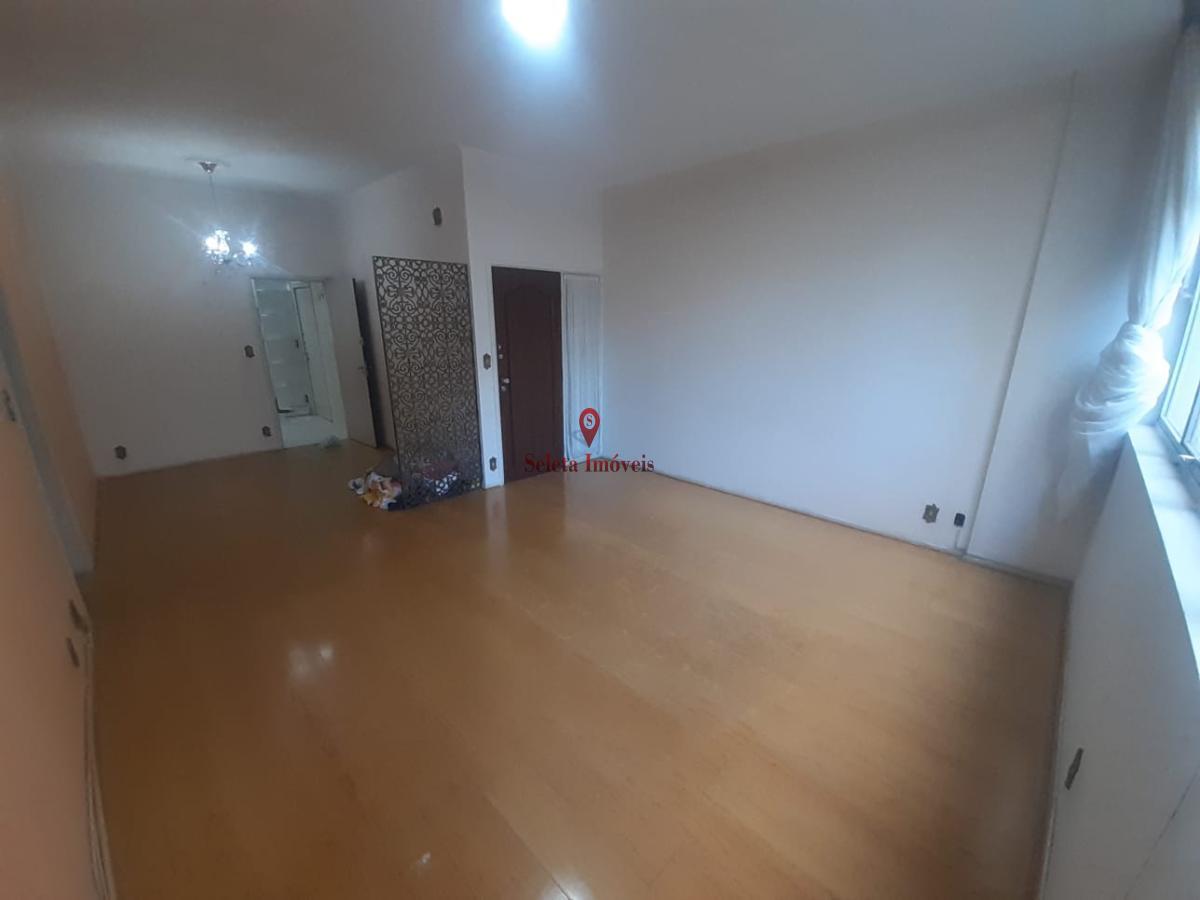 Apartamento à venda com 3 quartos, 170m² - Foto 2