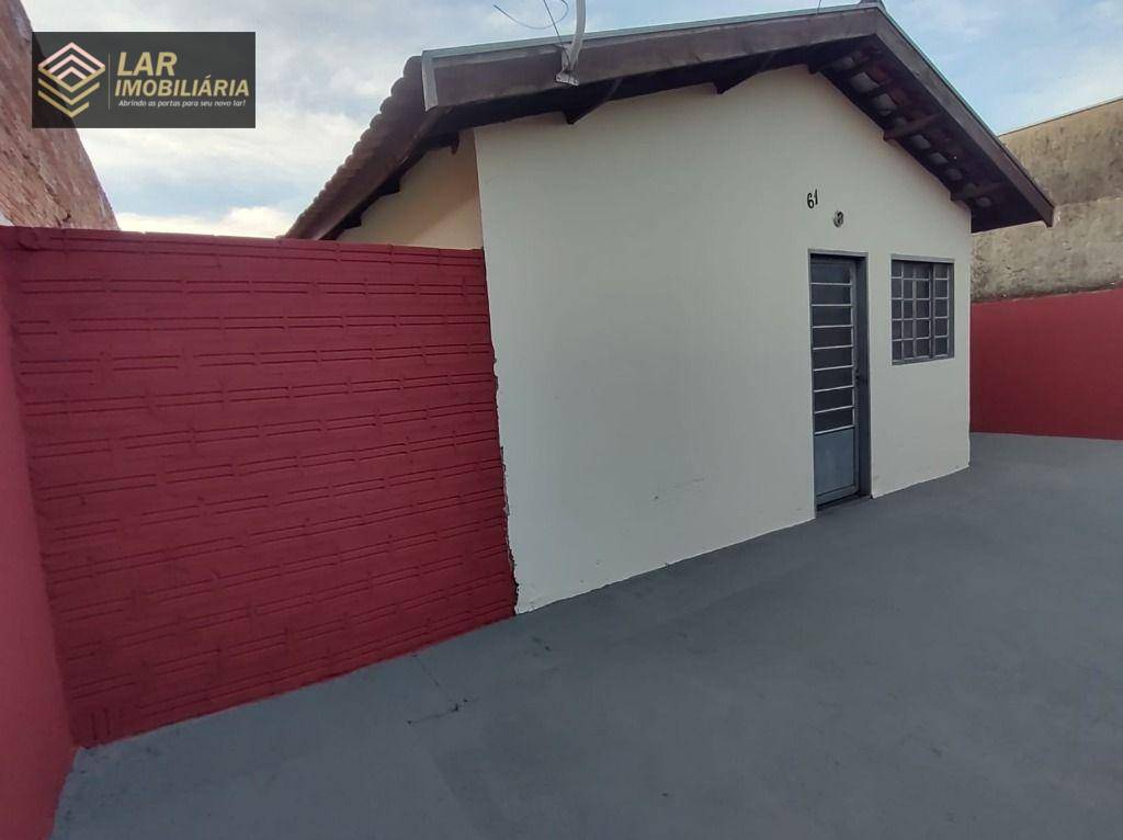 Casa à venda com 2 quartos, 47m² - Foto 3