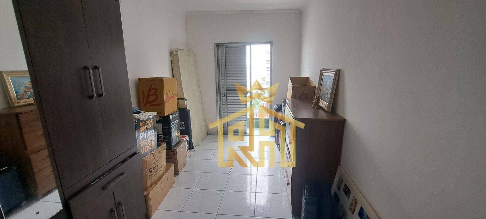 Apartamento à venda com 2 quartos, 70m² - Foto 11