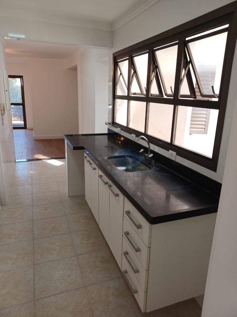 Apartamento para alugar com 4 quartos, 94m² - Foto 8