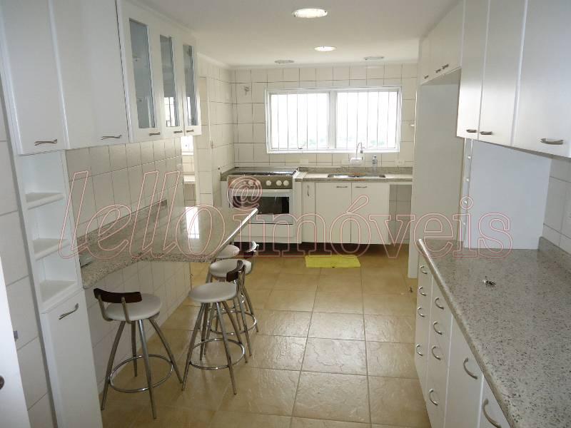 Apartamento para alugar com 3 quartos, 210m² - Foto 13