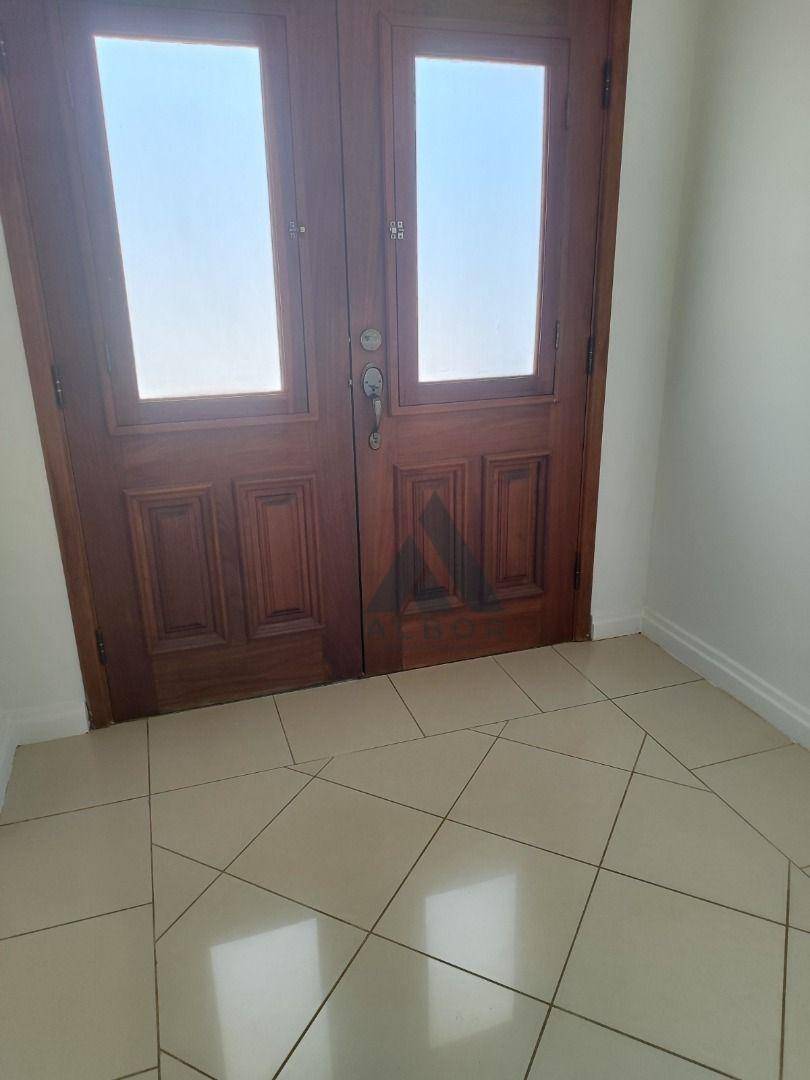 Casa, 3 quartos, 236 m² - Foto 6