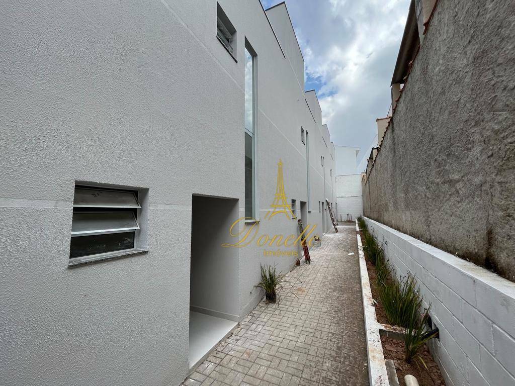 Casa à venda com 2 quartos, 72m² - Foto 7