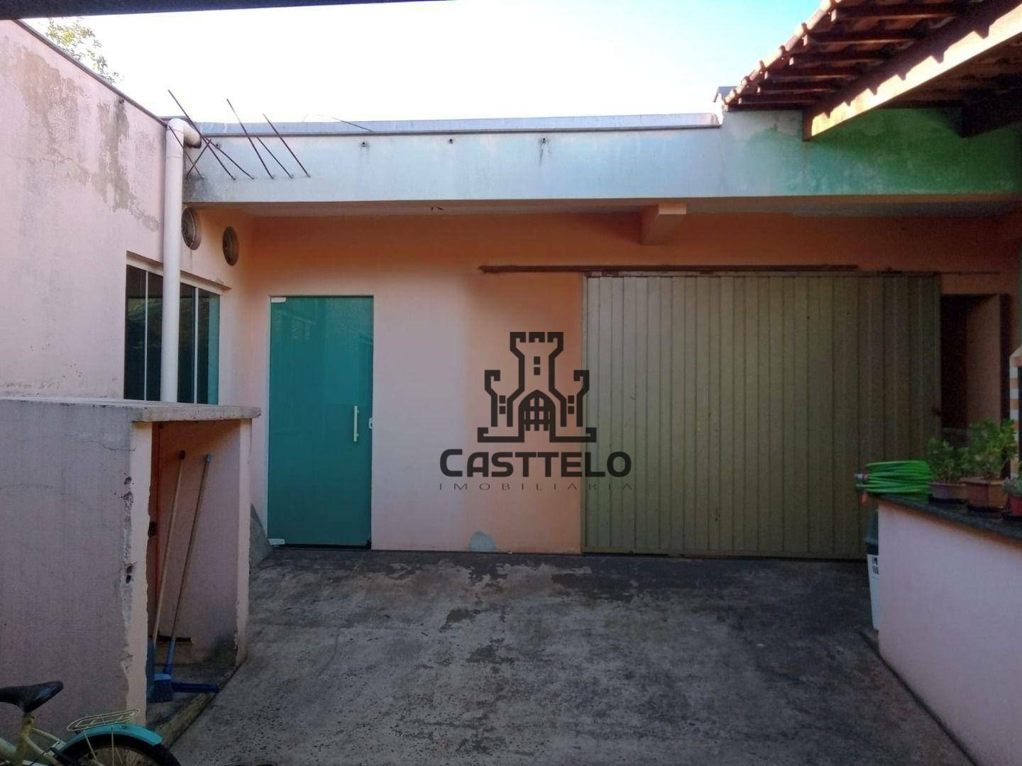 Casa à venda com 2 quartos, 220m² - Foto 8