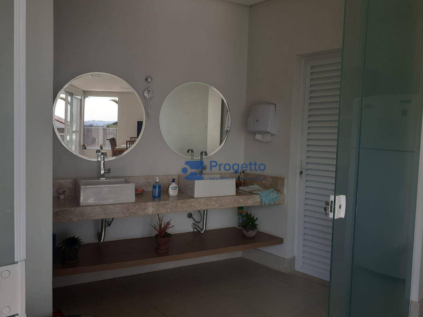 Casa à venda com 4 quartos, 240m² - Foto 28