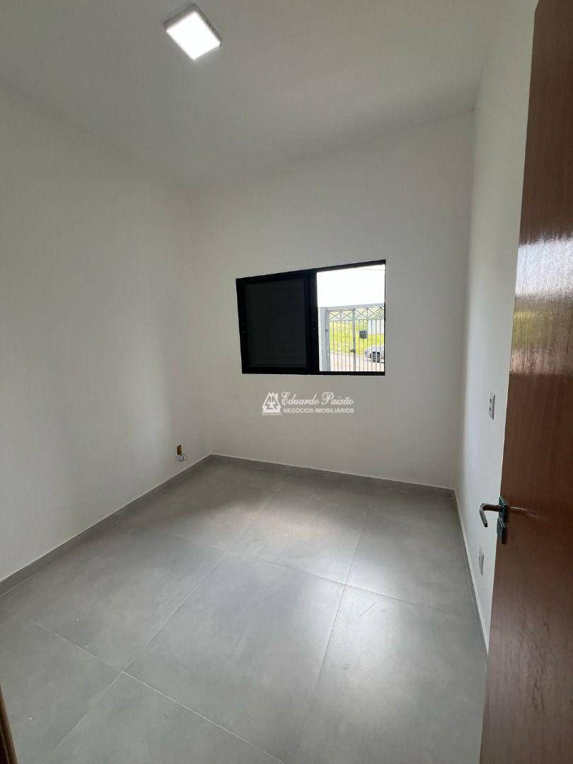 Casa à venda com 2 quartos, 57m² - Foto 6