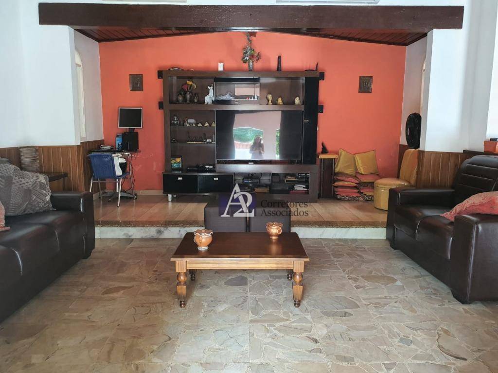 Casa à venda com 3 quartos, 250M2 - Foto 1