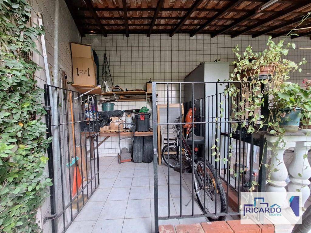 Sobrado à venda com 5 quartos, 380m² - Foto 34