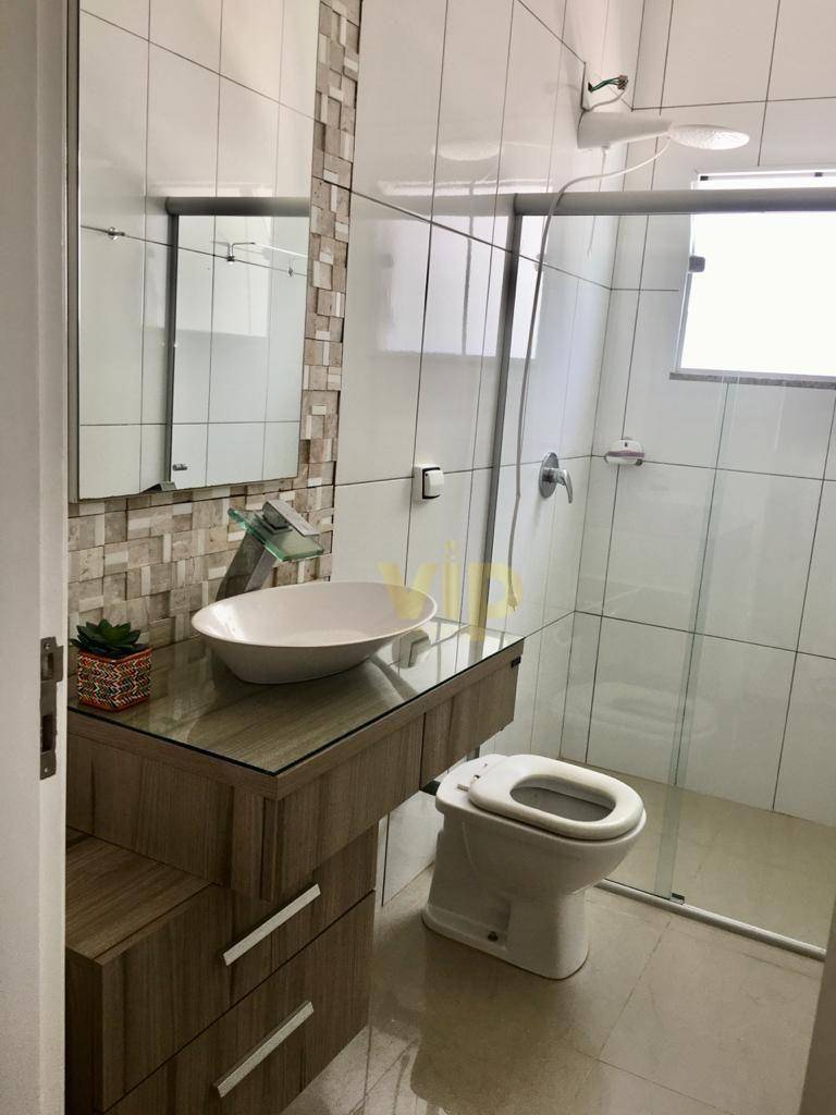 Casa à venda com 3 quartos, 200m² - Foto 4