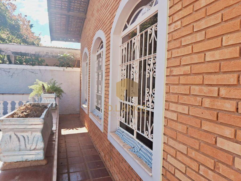 Casa à venda com 6 quartos, 542m² - Foto 24