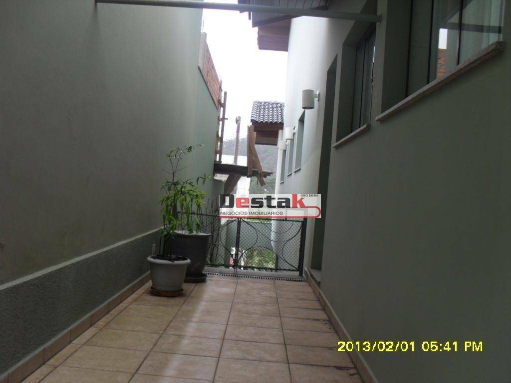 Sobrado à venda com 3 quartos, 500m² - Foto 12