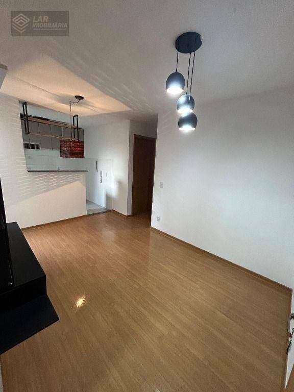 Apartamento à venda com 2 quartos, 44m² - Foto 3