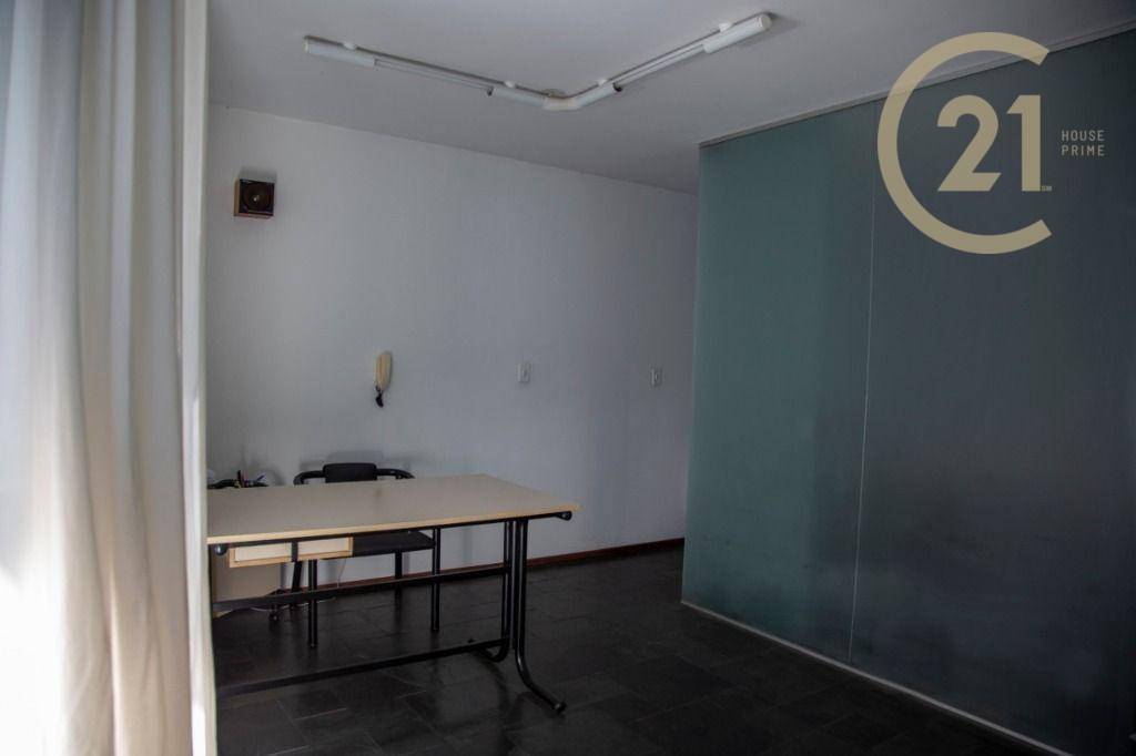 Sobrado à venda e aluguel com 4 quartos, 200m² - Foto 21