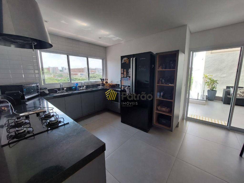 Casa à venda com 4 quartos, 450m² - Foto 20