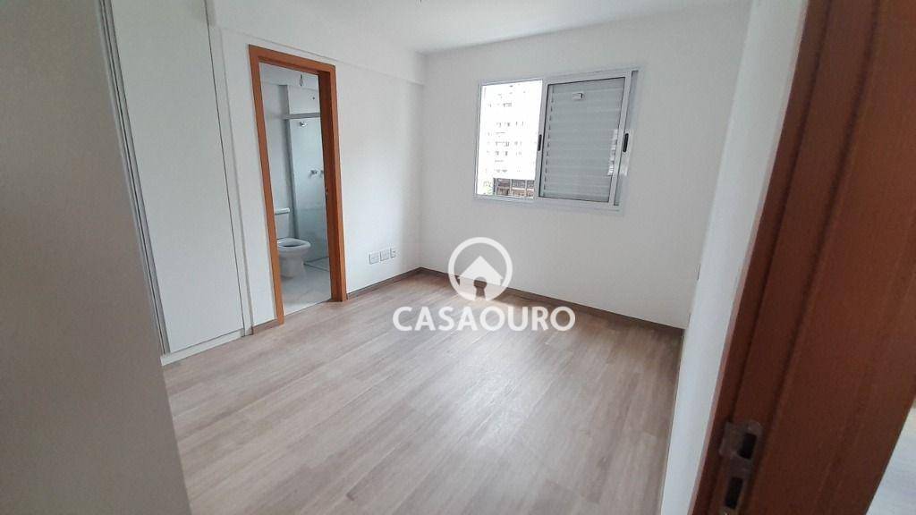 Apartamento à venda com 2 quartos, 62m² - Foto 13