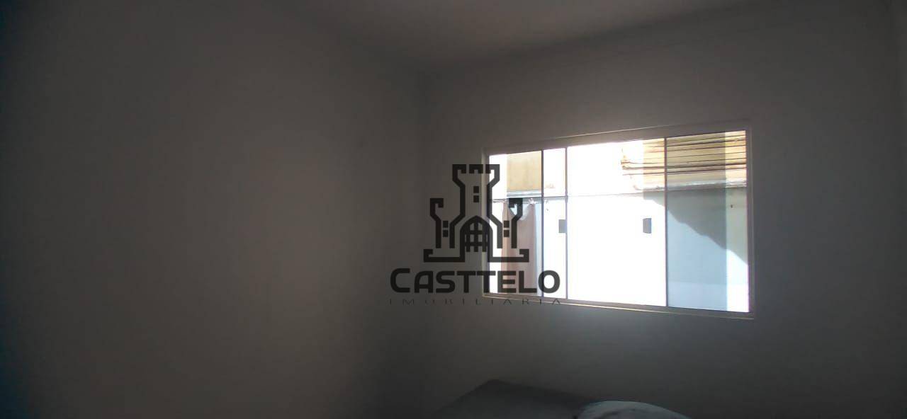 Casa à venda com 3 quartos, 70m² - Foto 14