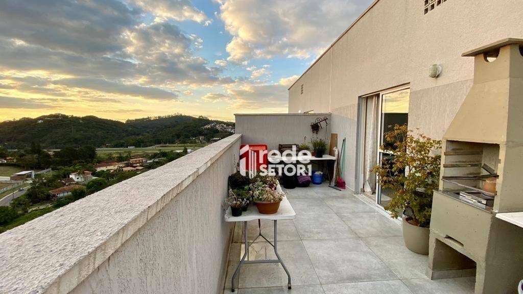 Cobertura à venda com 2 quartos, 110m² - Foto 1
