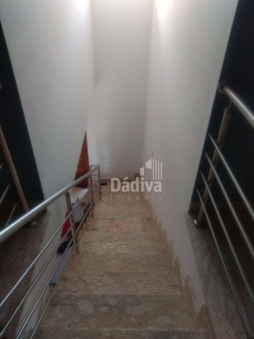 Casa à venda com 3 quartos, 230m² - Foto 5