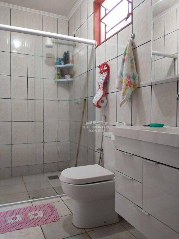 Casa à venda com 3 quartos, 215m² - Foto 16