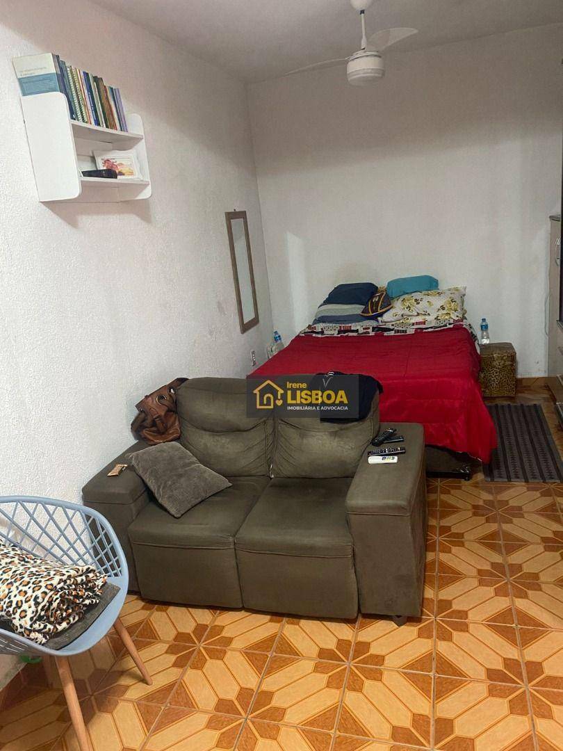 Casa à venda com 3 quartos, 200m² - Foto 16