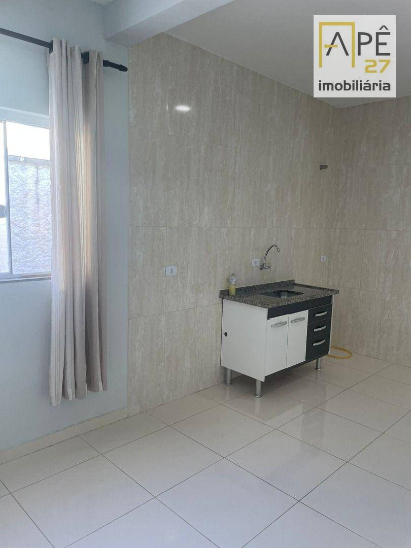 Casa à venda com 2 quartos, 150m² - Foto 4