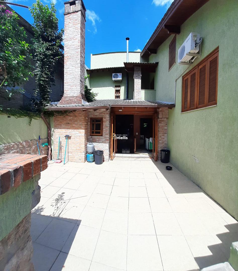 Casa de Condomínio à venda com 3 quartos, 400m² - Foto 25