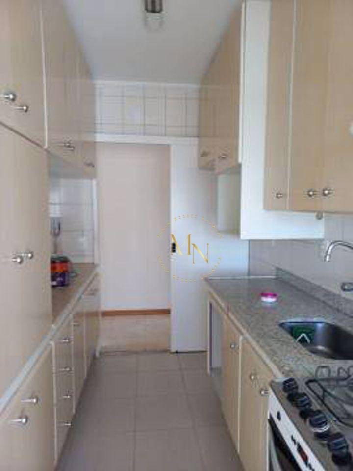 Apartamento à venda com 2 quartos, 70m² - Foto 8