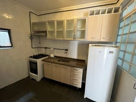 Casa para alugar com 5 quartos, 160m² - Foto 7