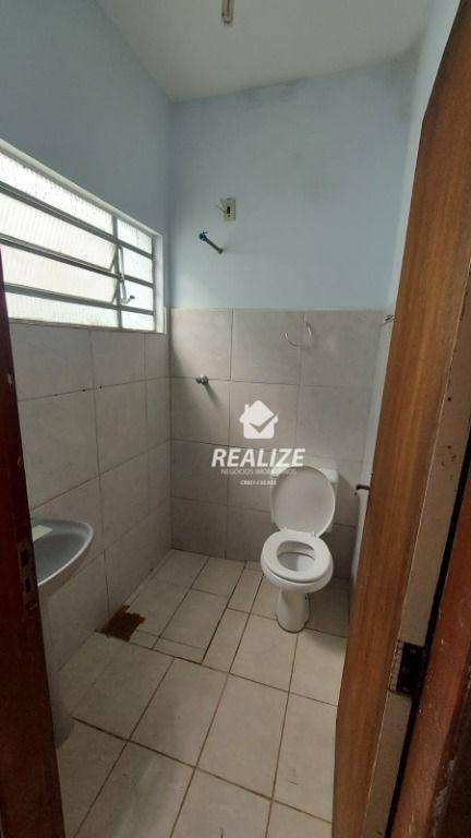 Casa à venda com 2 quartos, 95m² - Foto 9