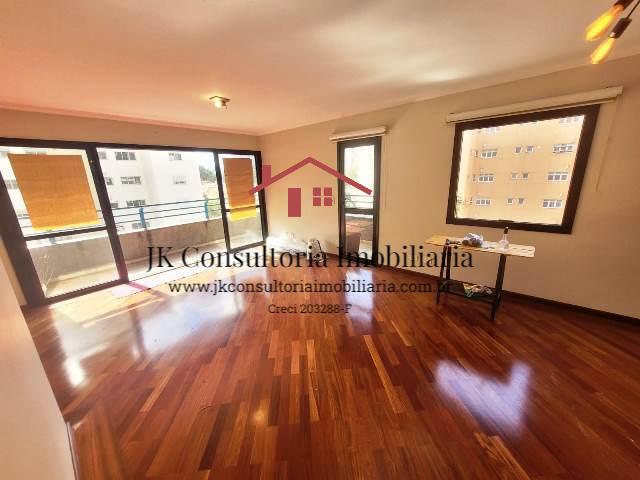 Apartamento à venda com 3 quartos, 136m² - Foto 2