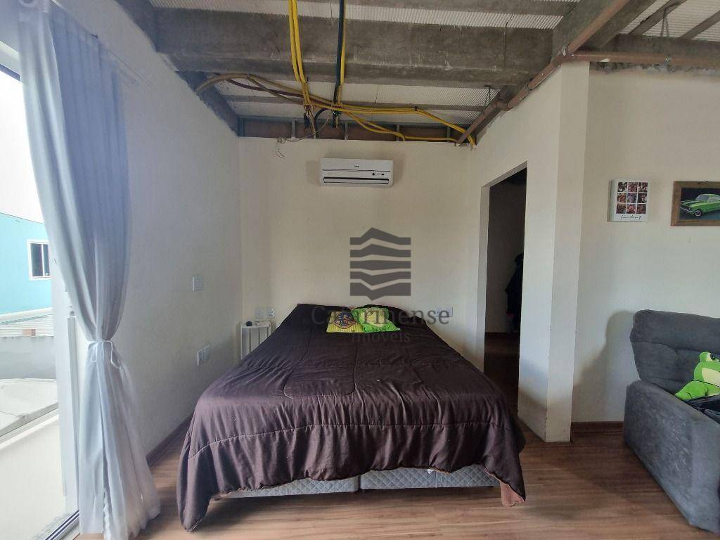 Casa à venda com 5 quartos, 360m² - Foto 9