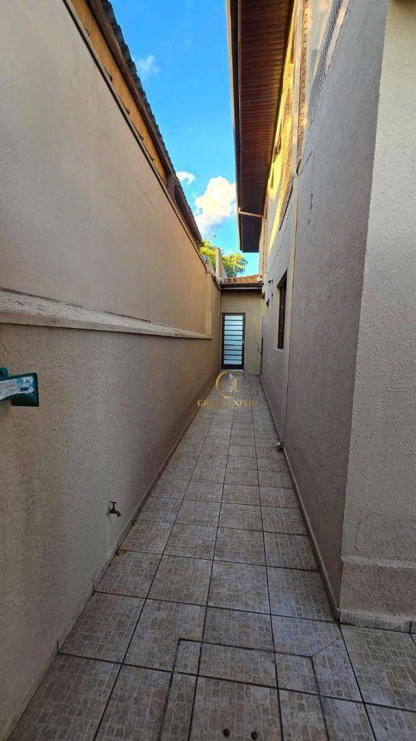 Sobrado para alugar com 4 quartos, 180m² - Foto 33