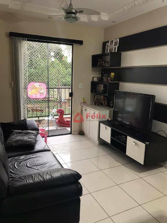 Apartamento à venda com 3 quartos, 77m² - Foto 2