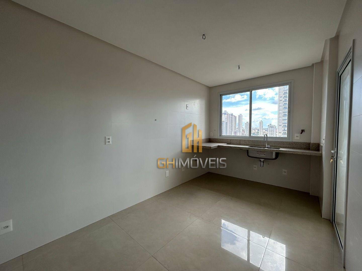 Apartamento à venda com 3 quartos, 155m² - Foto 10