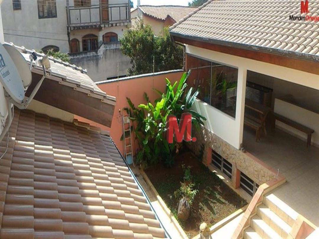 Casa à venda com 4 quartos, 368m² - Foto 18