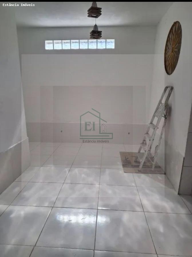 Casa à venda com 2 quartos, 200m² - Foto 3