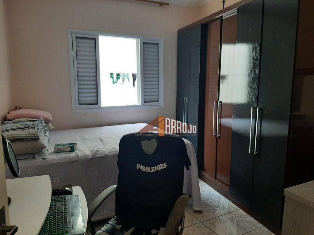 Casa à venda com 2 quartos, 108m² - Foto 3