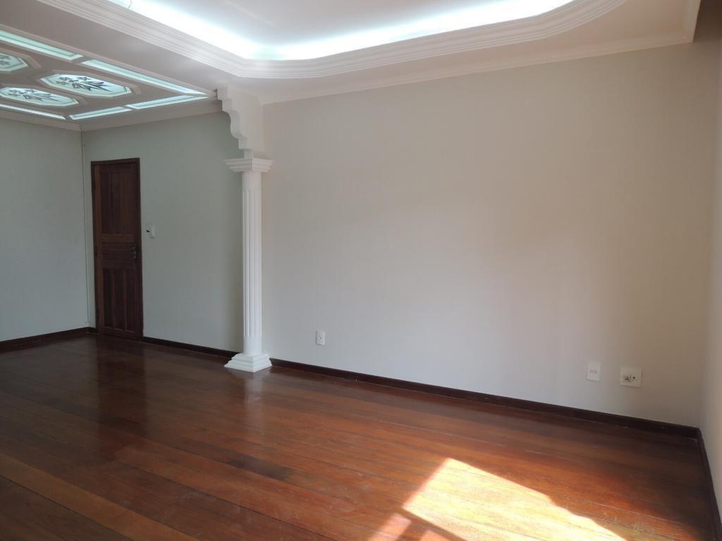 Apartamento à venda com 3 quartos, 181m² - Foto 7