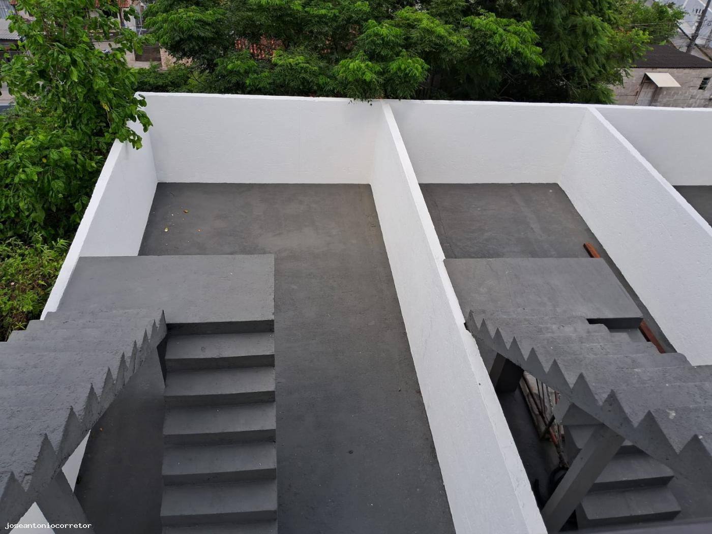 Casa à venda com 2 quartos, 125m² - Foto 12