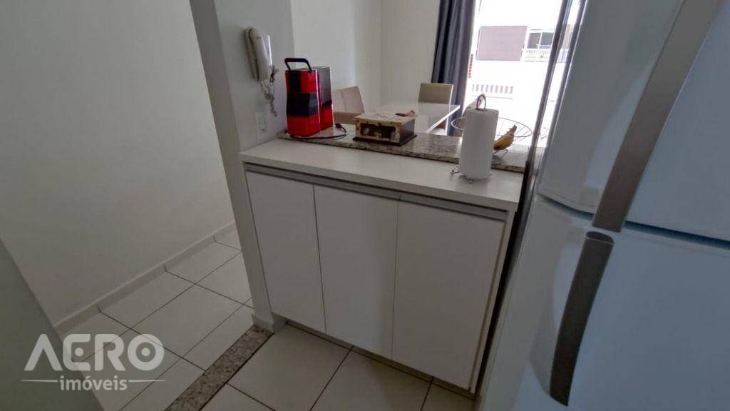 Apartamento à venda com 3 quartos, 75m² - Foto 15