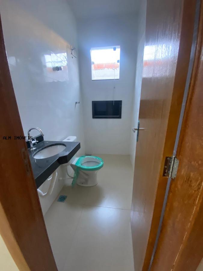 Casa à venda com 2 quartos, 45m² - Foto 2