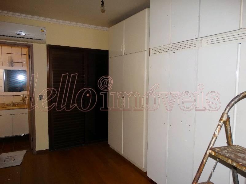 Apartamento para alugar com 4 quartos, 170m² - Foto 11