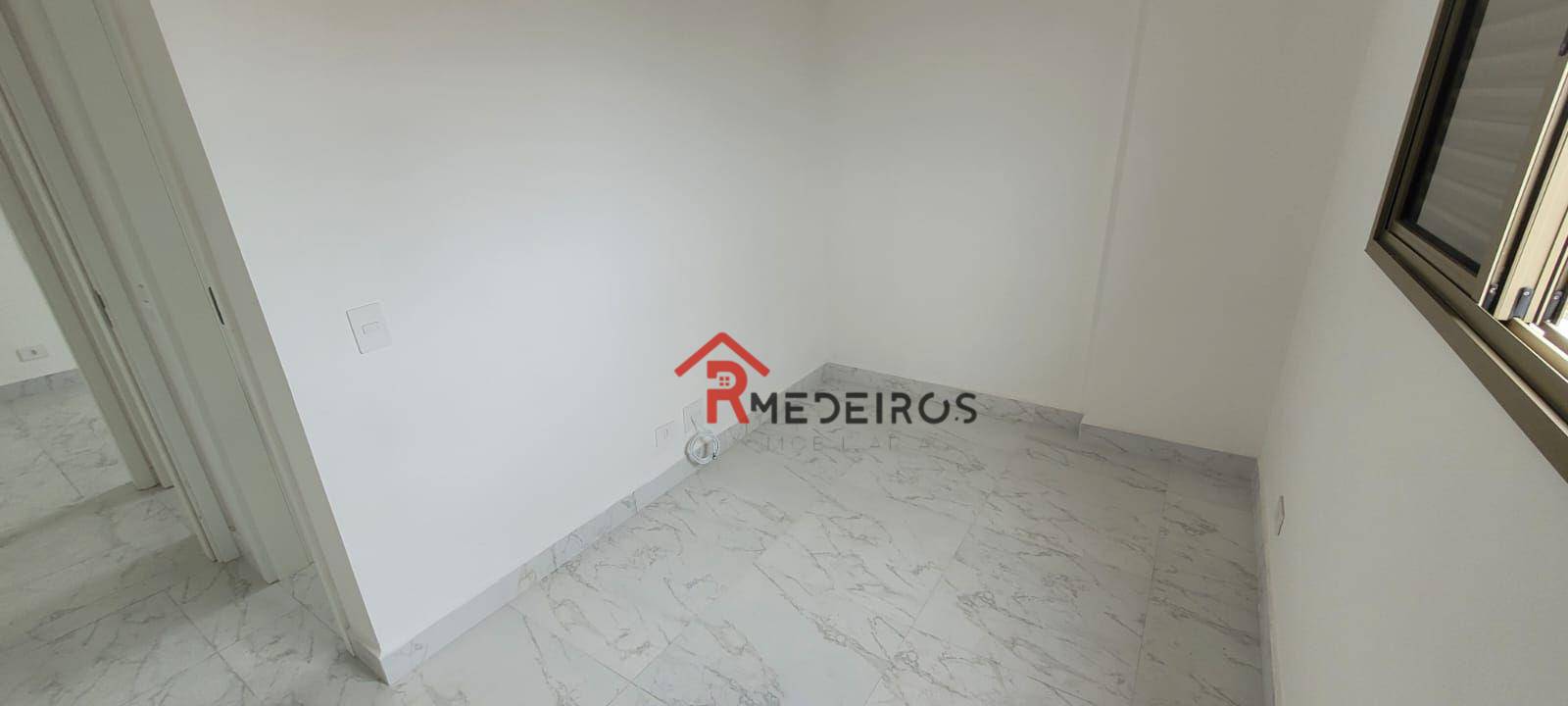 Apartamento à venda com 2 quartos, 62m² - Foto 14